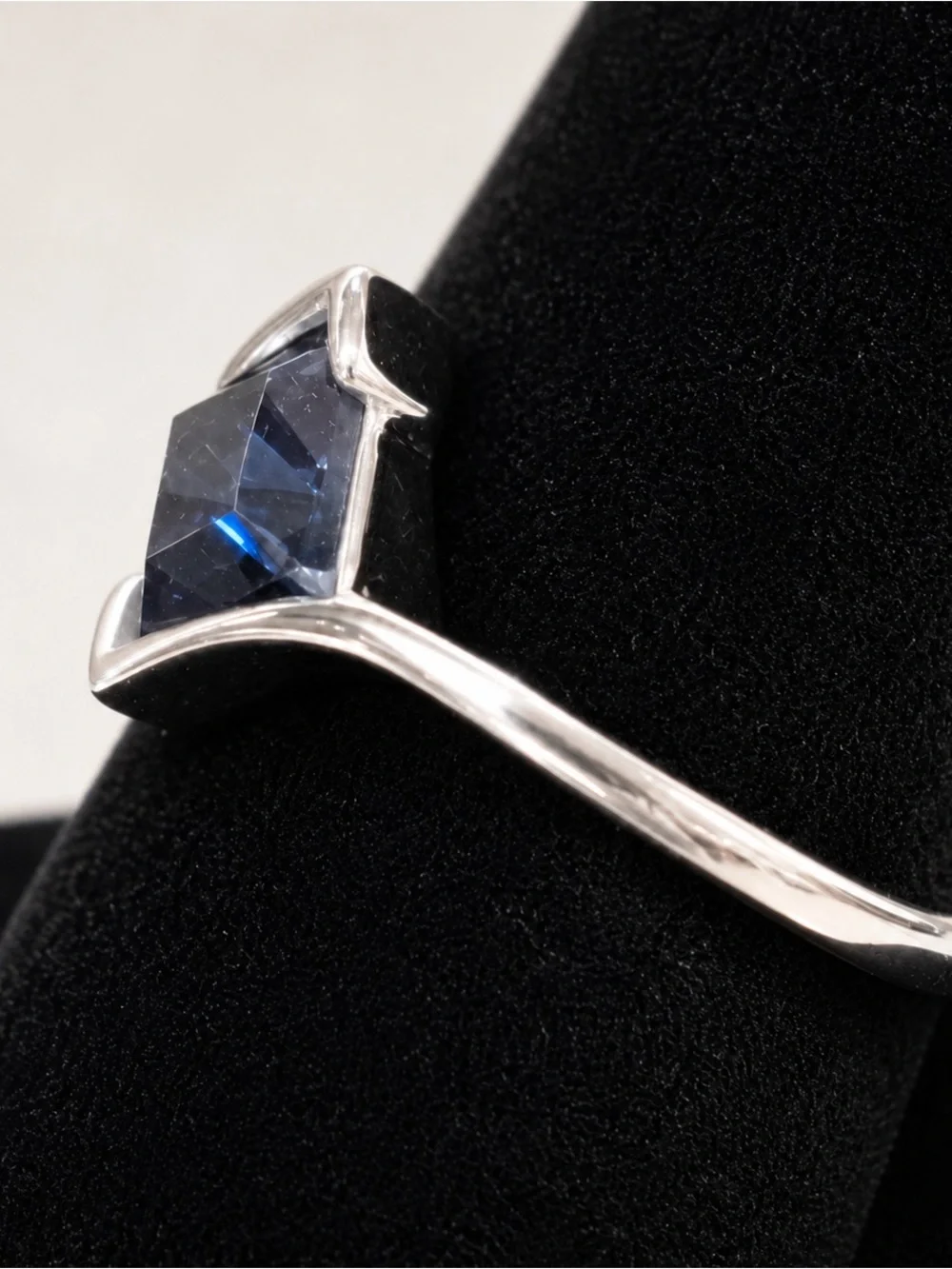 💥3/$50 Silver Tone & Sapphire Blue Square-Cut Crystal Ring | Dainty | Sz 7